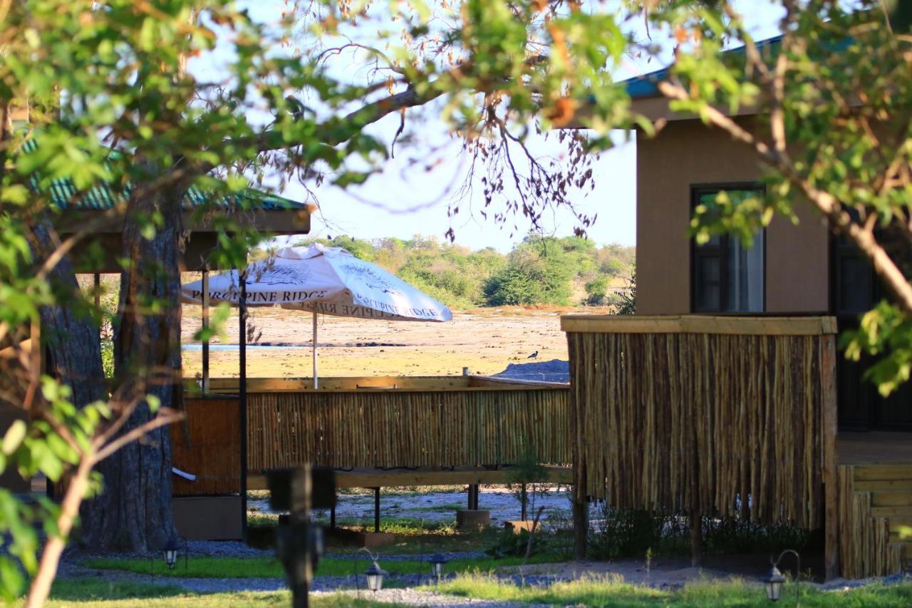 Thobolo'S Bush Lodge Kachikau Exterior photo